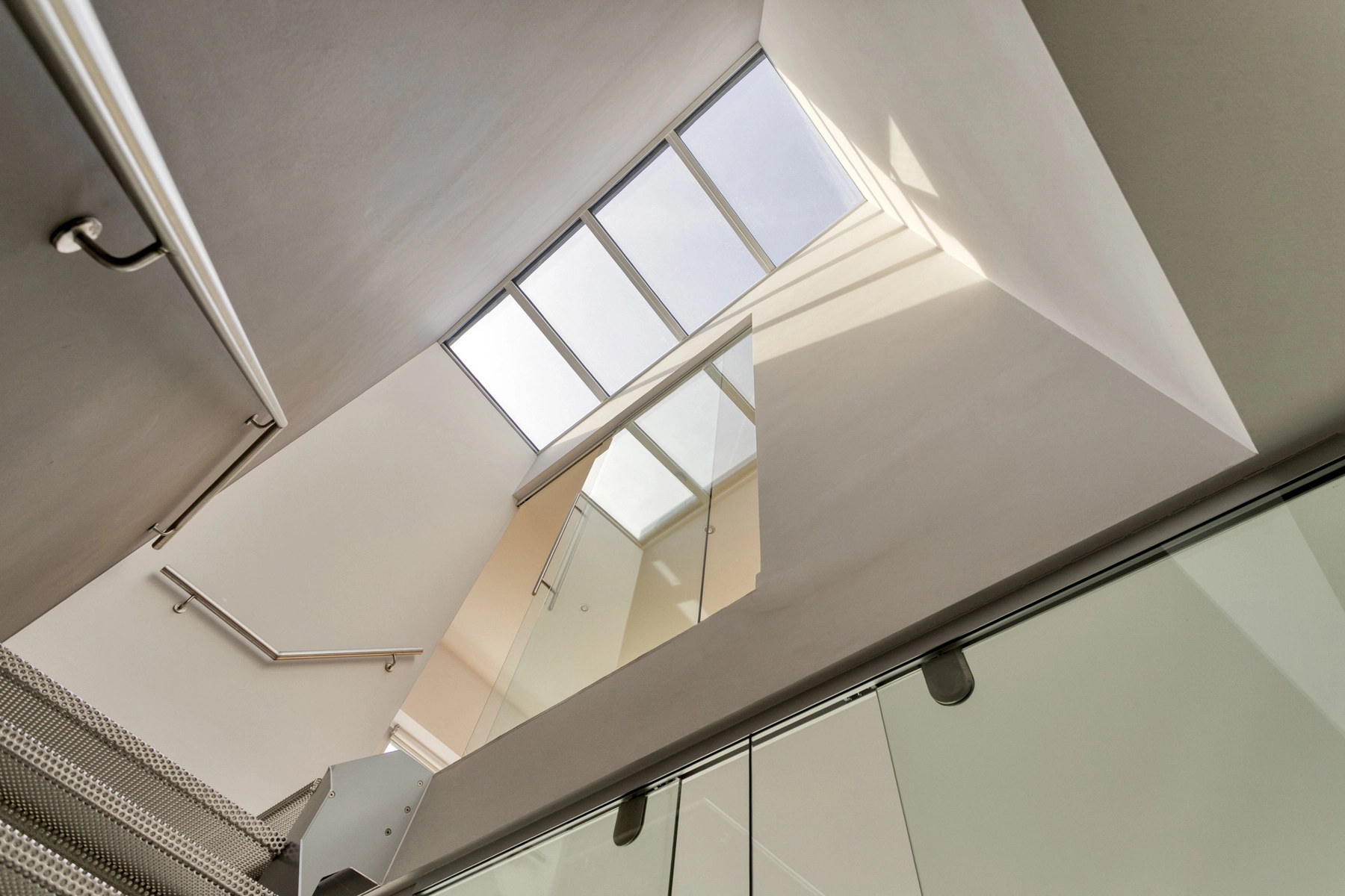 1207049a98954ee79783c55b88999827 photo