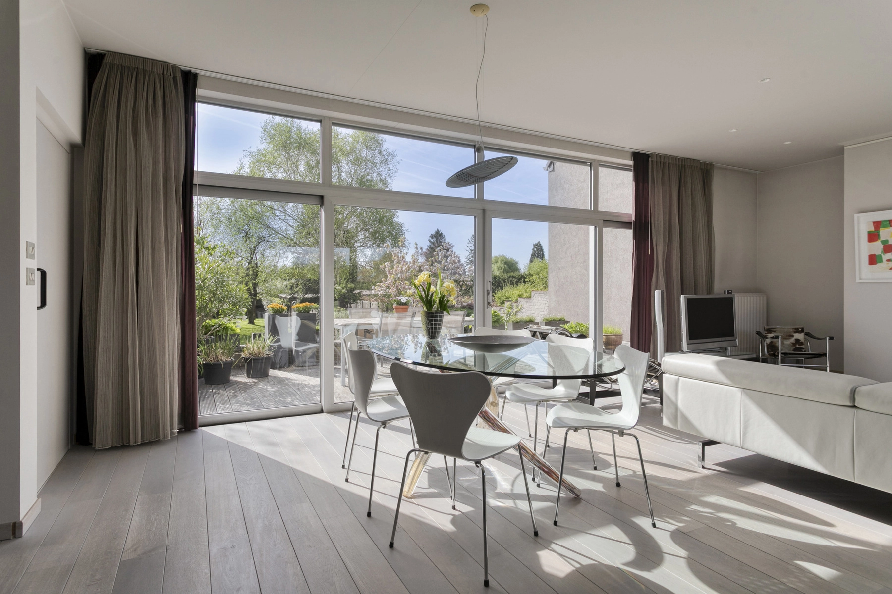 1ab1299f49694fa1b61ba783eb6d9797 photo