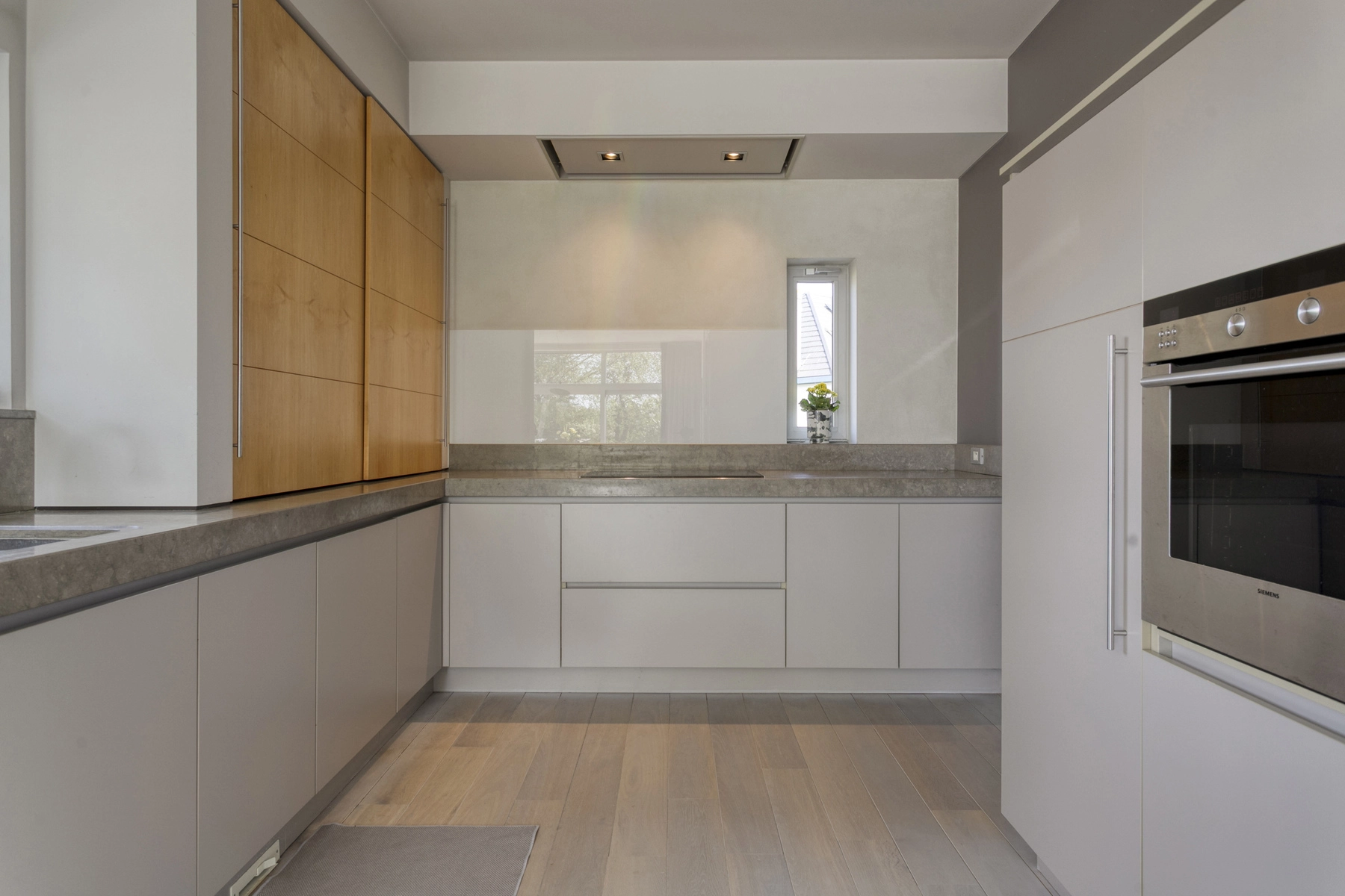 2099f95bdced4a00b3256a7401fe73f0 photo