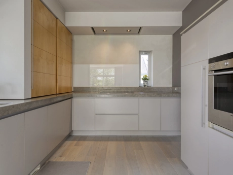 2099f95bdced4a00b3256a7401fe73f0 thumbnail