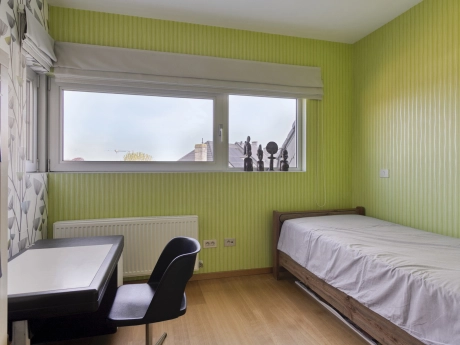 654d51ef246444658c5750114a8358dd thumbnail