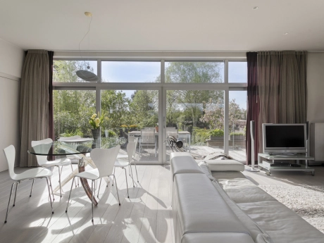 d135d02cac5f4137b3c43f24ba805ac9 thumbnail