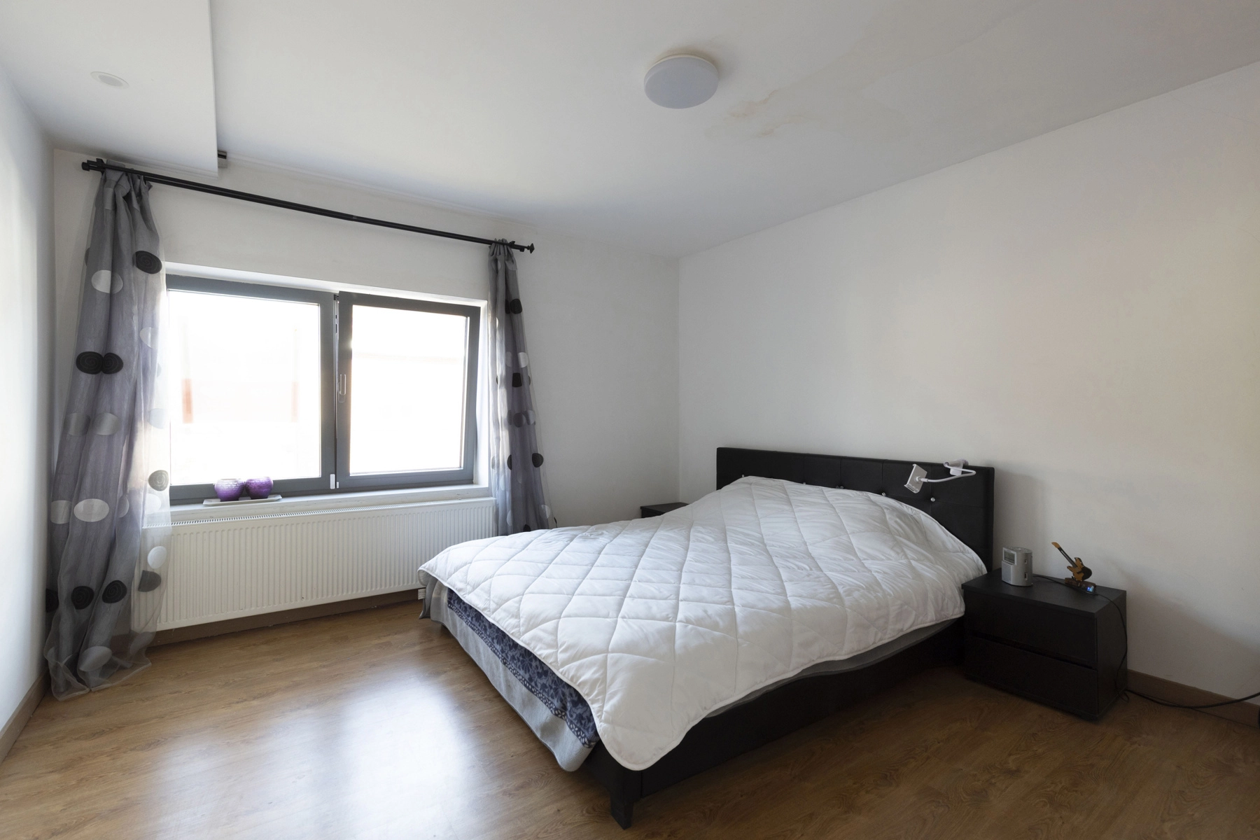 0103d9d2f09f4eb7ae58ac8f0b19f40a photo