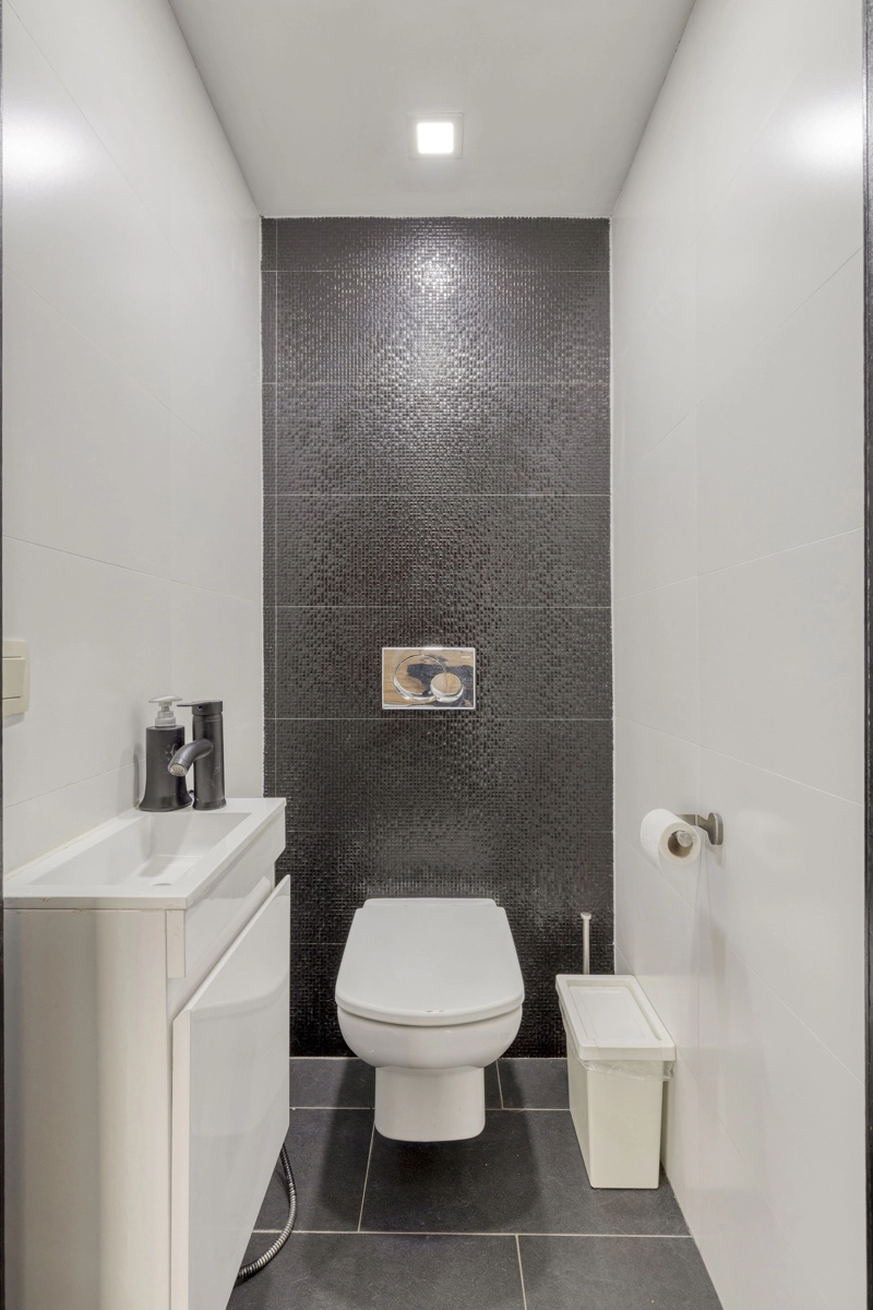 0173039918e947e2a7d71c480490d216 photo