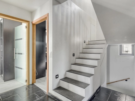 1b8d4b5ba34f4e079f6b2a542aee4d22 thumbnail