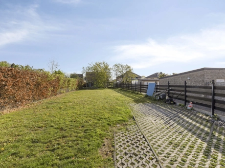 52fc26e1492748b8b6d6bbe9d0cad632 thumbnail