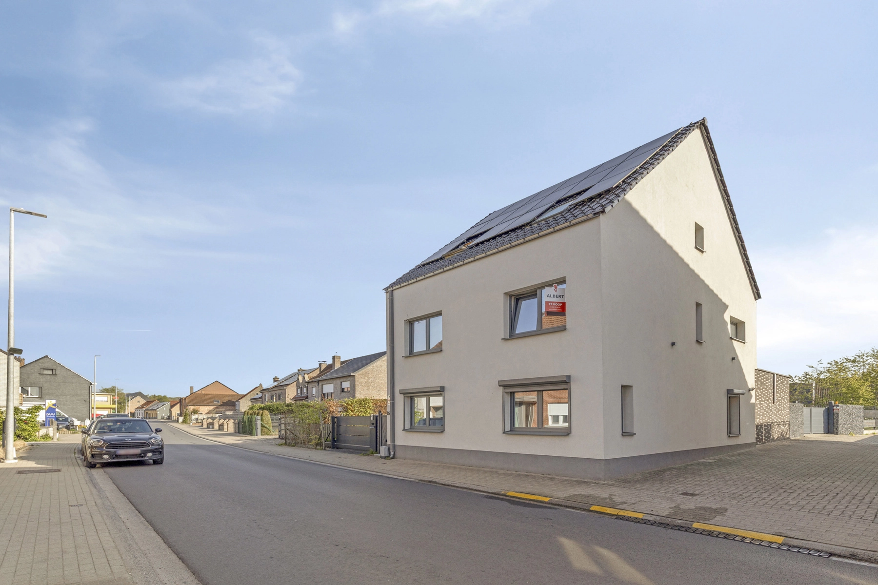 72d630d1872143dfbf7015c7d88c7f12 photo