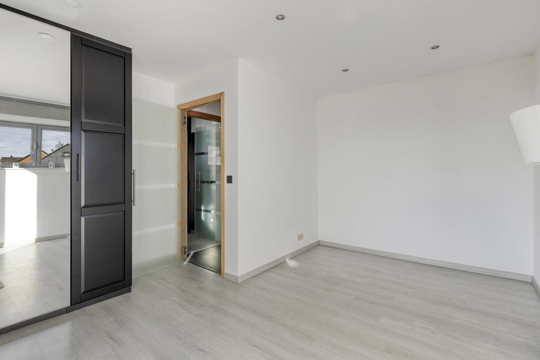 f165296137bf4c38bcd34f5239eb75ad photo