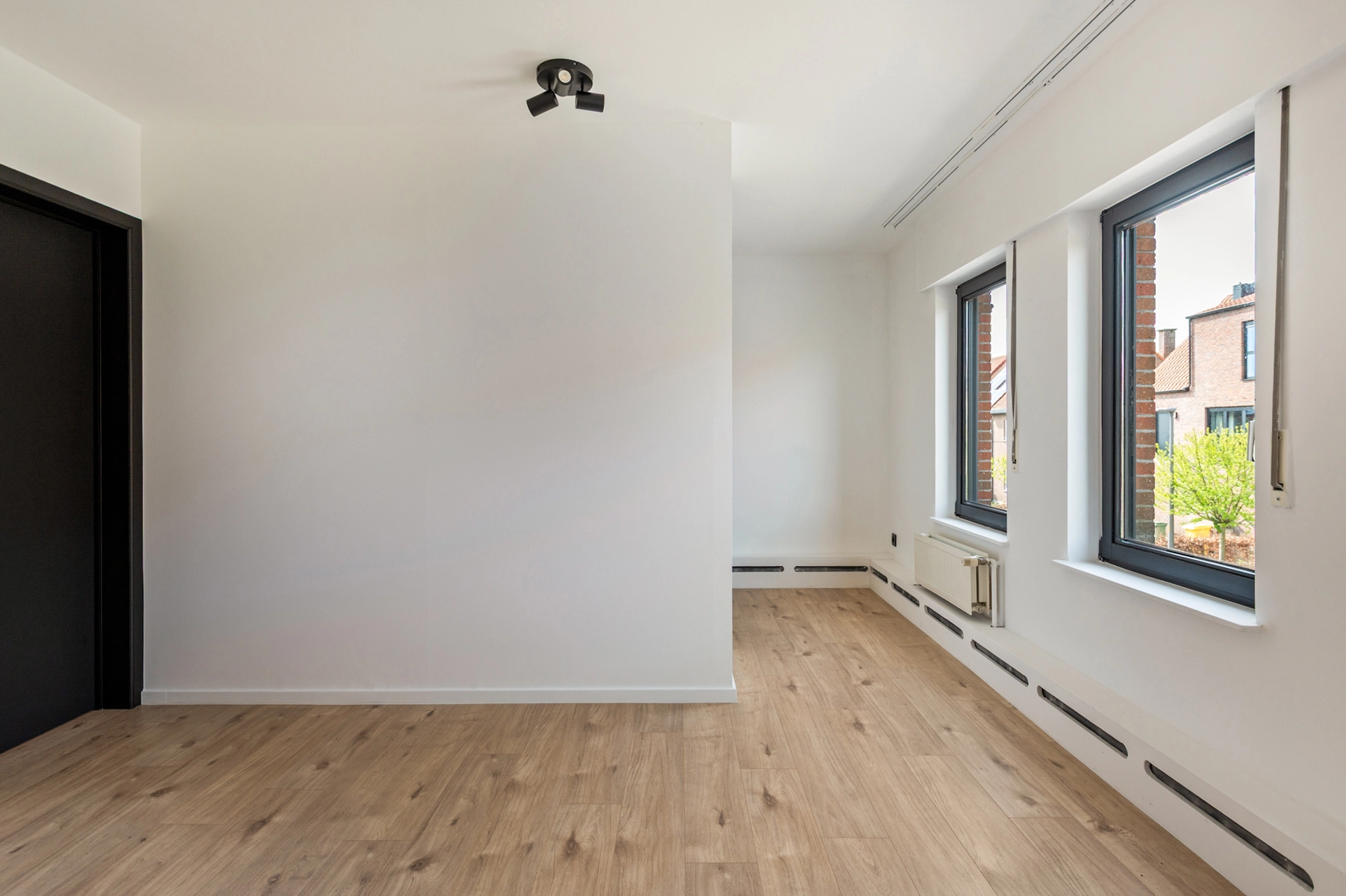 0a96efcf48d94c87803c4c562e955eed photo