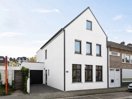 property 7653976 cover photo