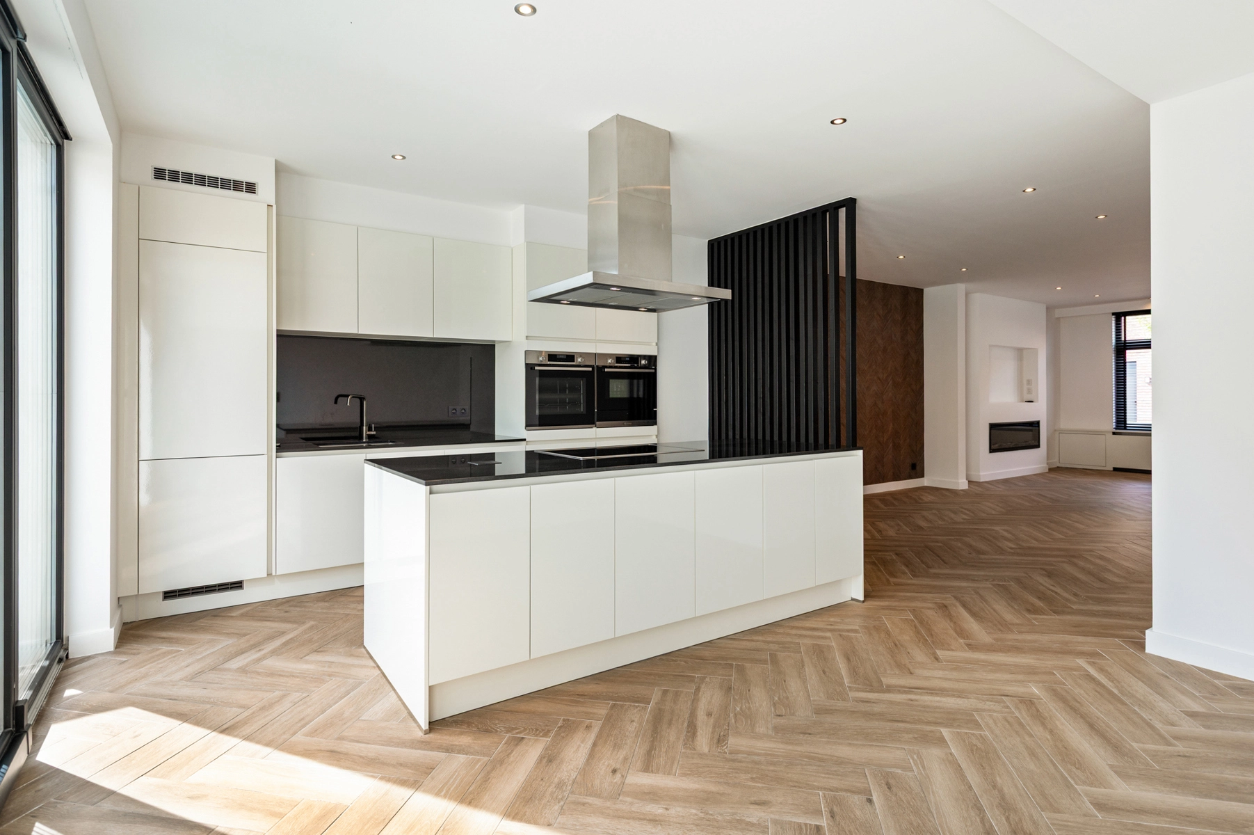 4020e470cc764186bf974b7223fe260e photo