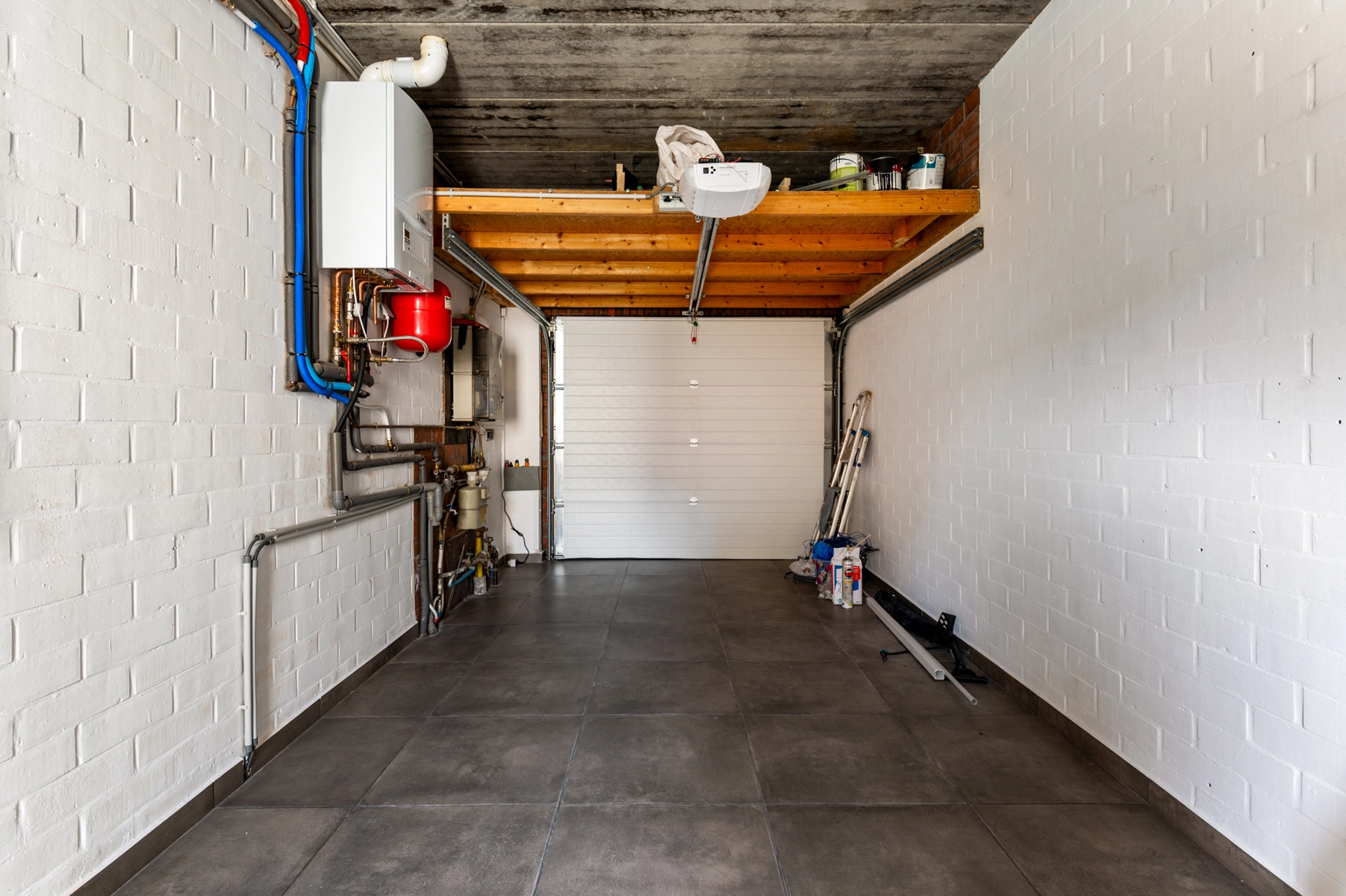 5e13853ad93847c7bb6374d4486e49d1 photo