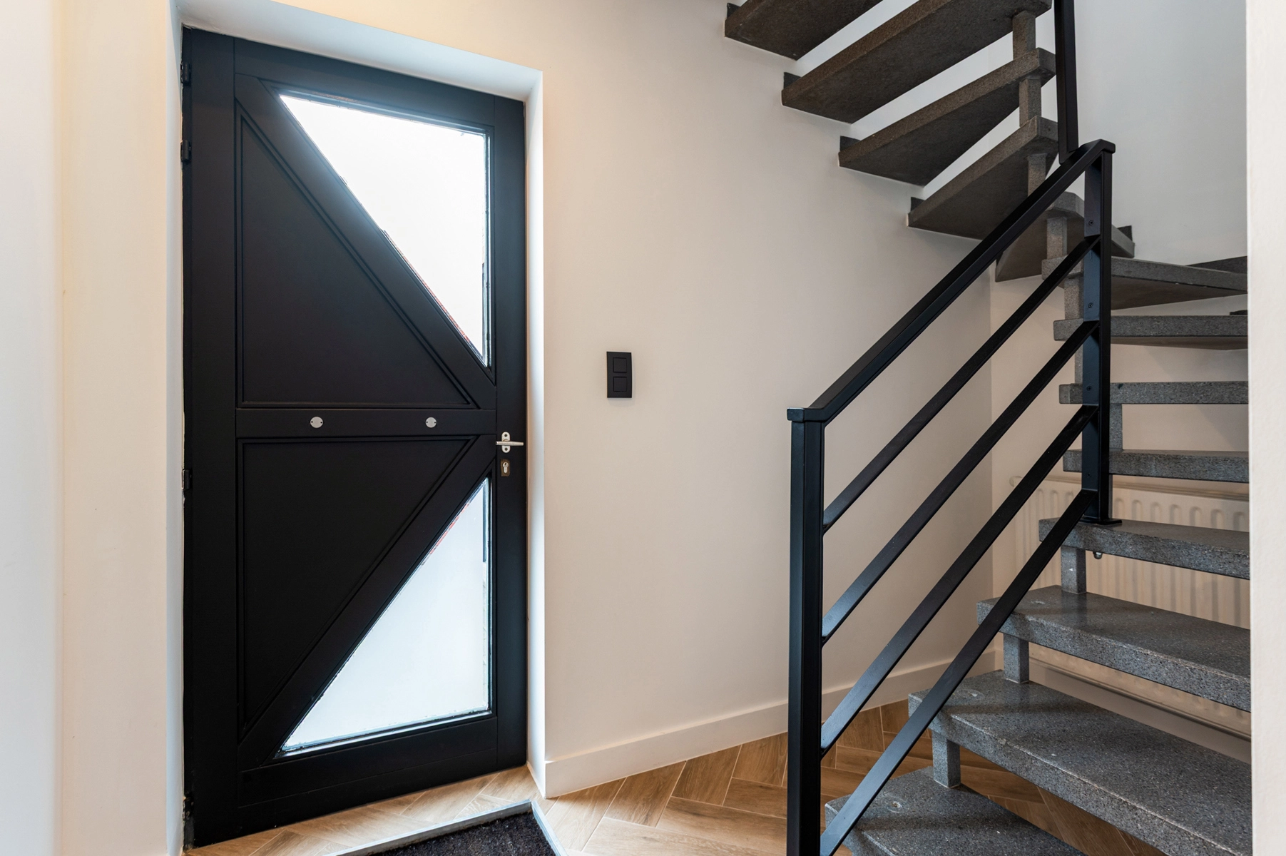 890c71c8a333414eafe1c1593c2d6652 photo