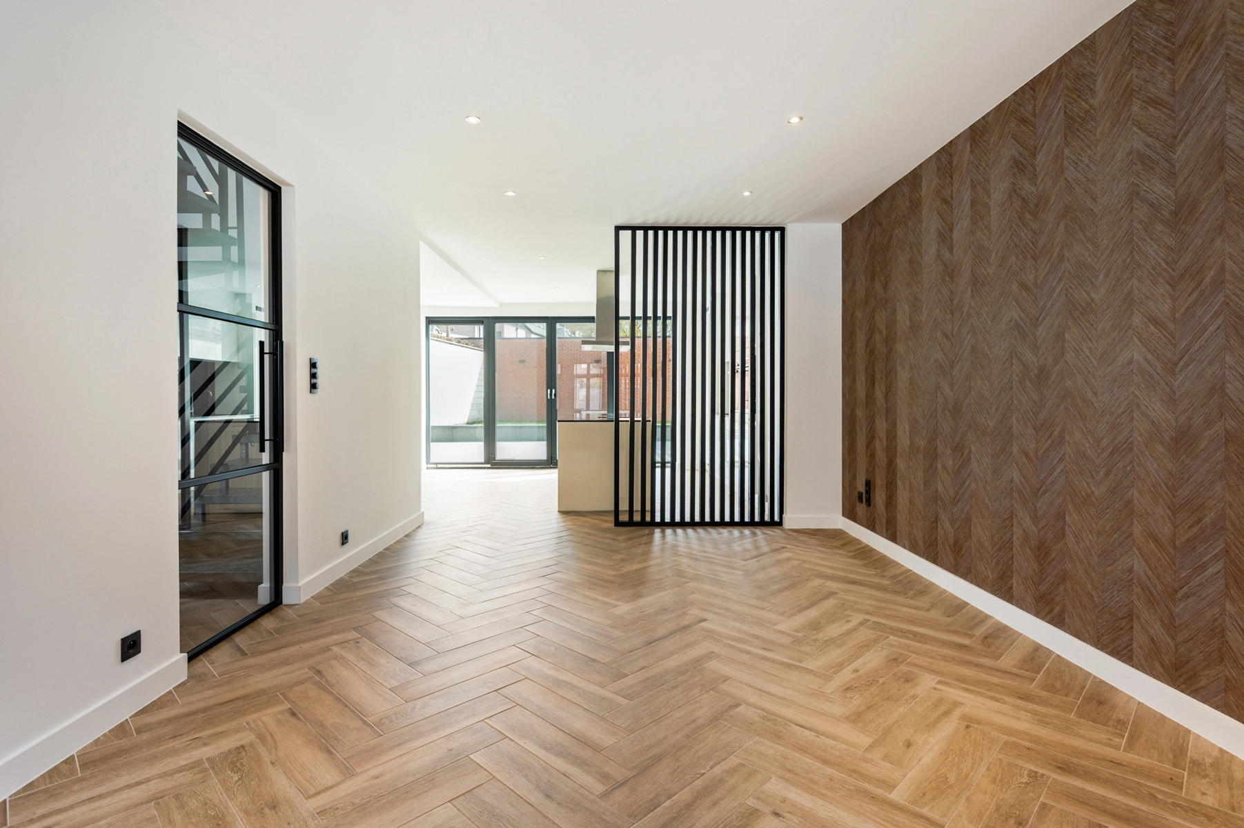 921bbb01224d4359b6ea4577d37174b5 photo