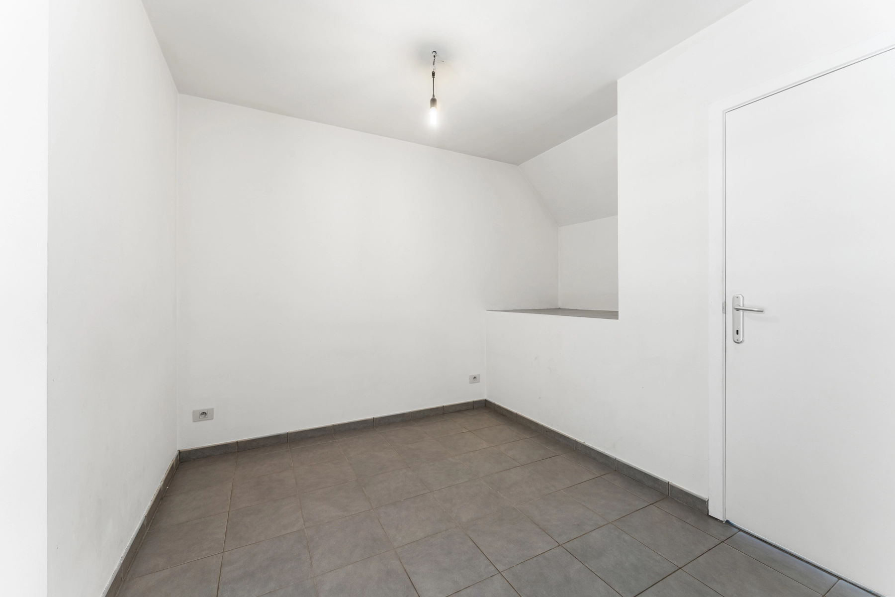 0b992c3a89604ab7b47d15b2b2cfe55a photo