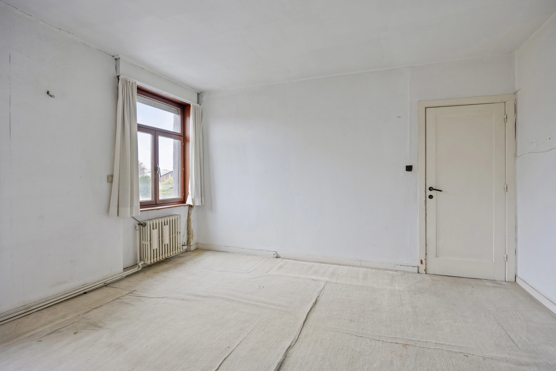 6b4c9330b4944f6faf6c38e5cb519e21 photo