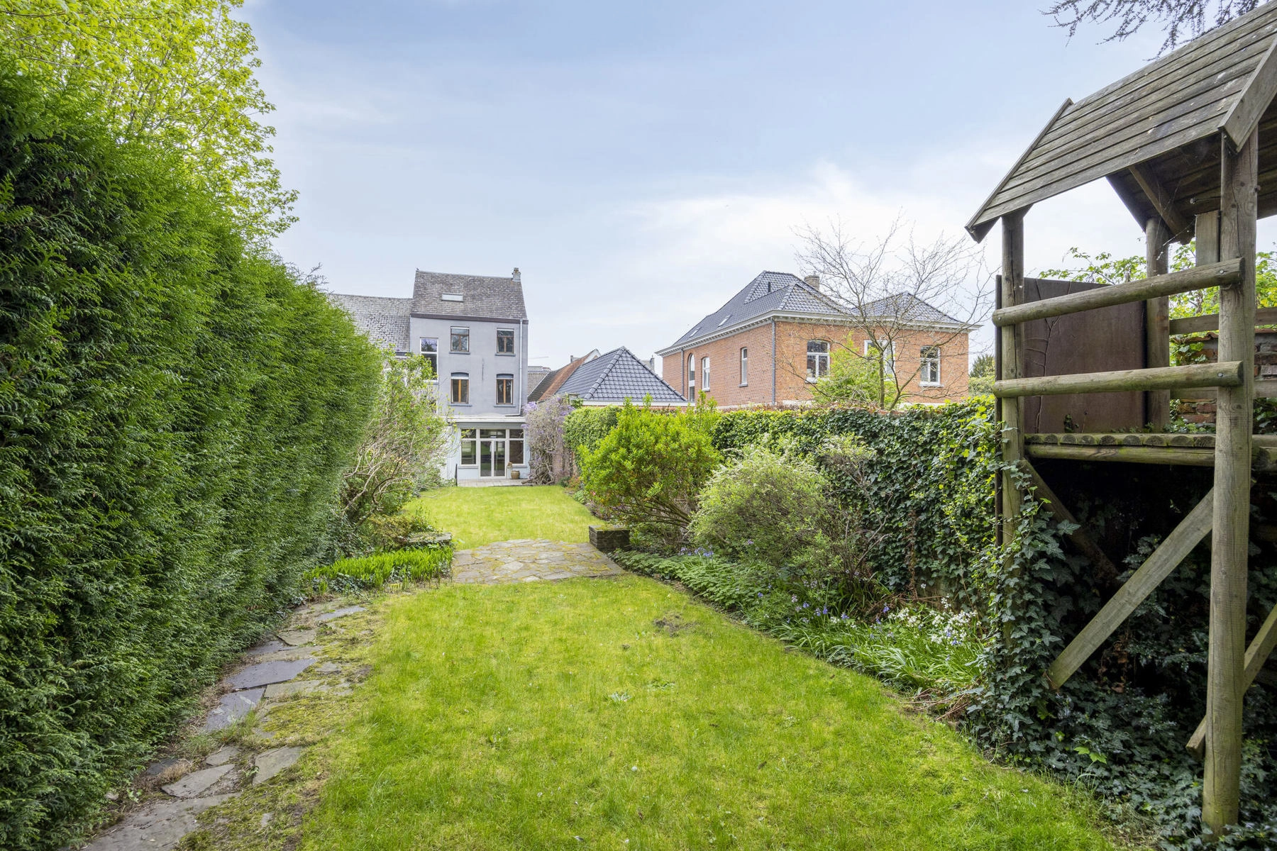 7ef73978b5d041b885b28ccdc6d50210 photo