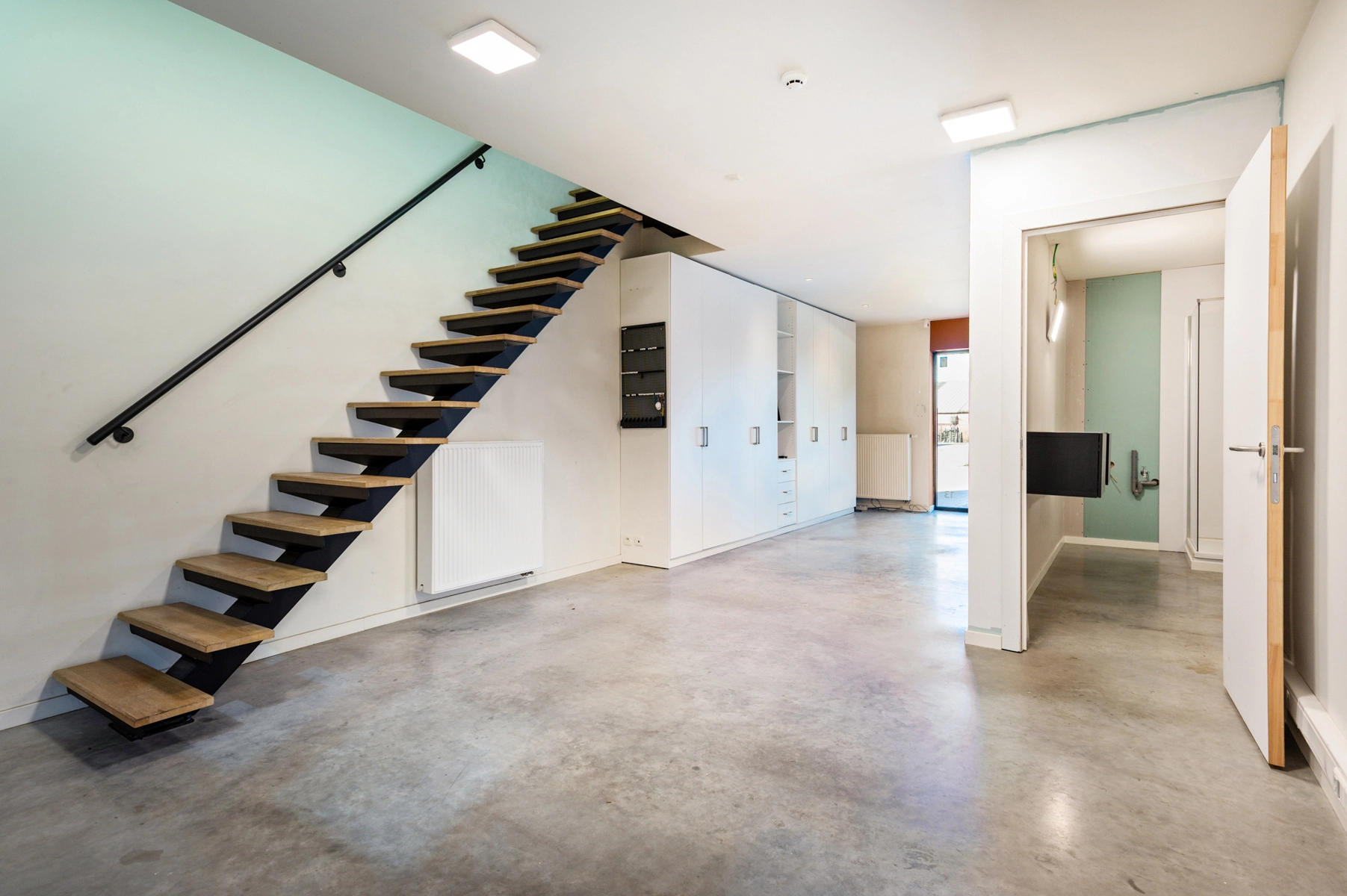 4240036b82af4564aa108ae09965923b photo