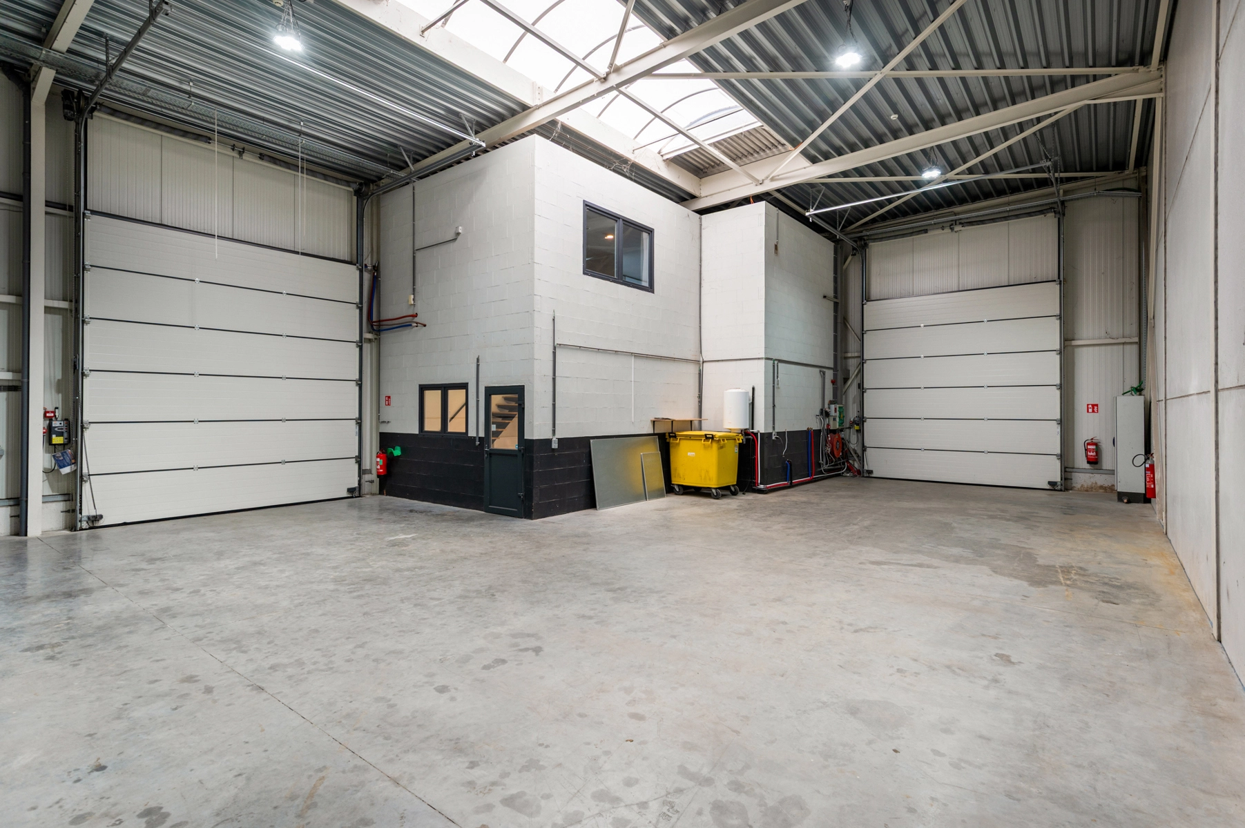 46a39d3da38646efbd253cb71ee9a073 photo