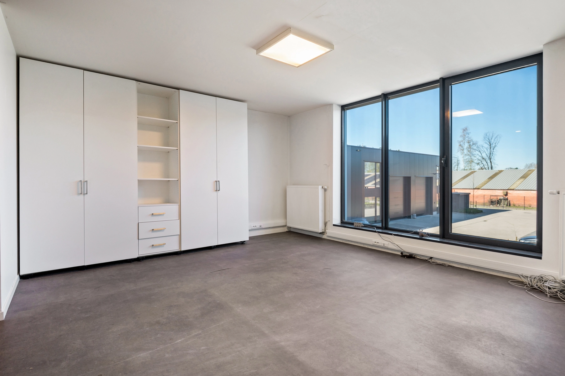 6873f35f5c9a4bc6a835c7b6560b9733 photo