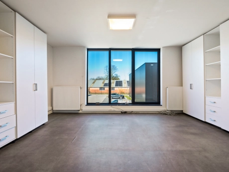 8fed825d060a4da7ae5a12761d3f7031 thumbnail