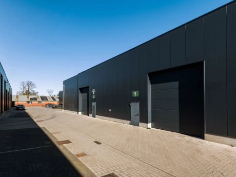 258ad4768b5a4b5fb1e3d8eed51933ec thumbnail