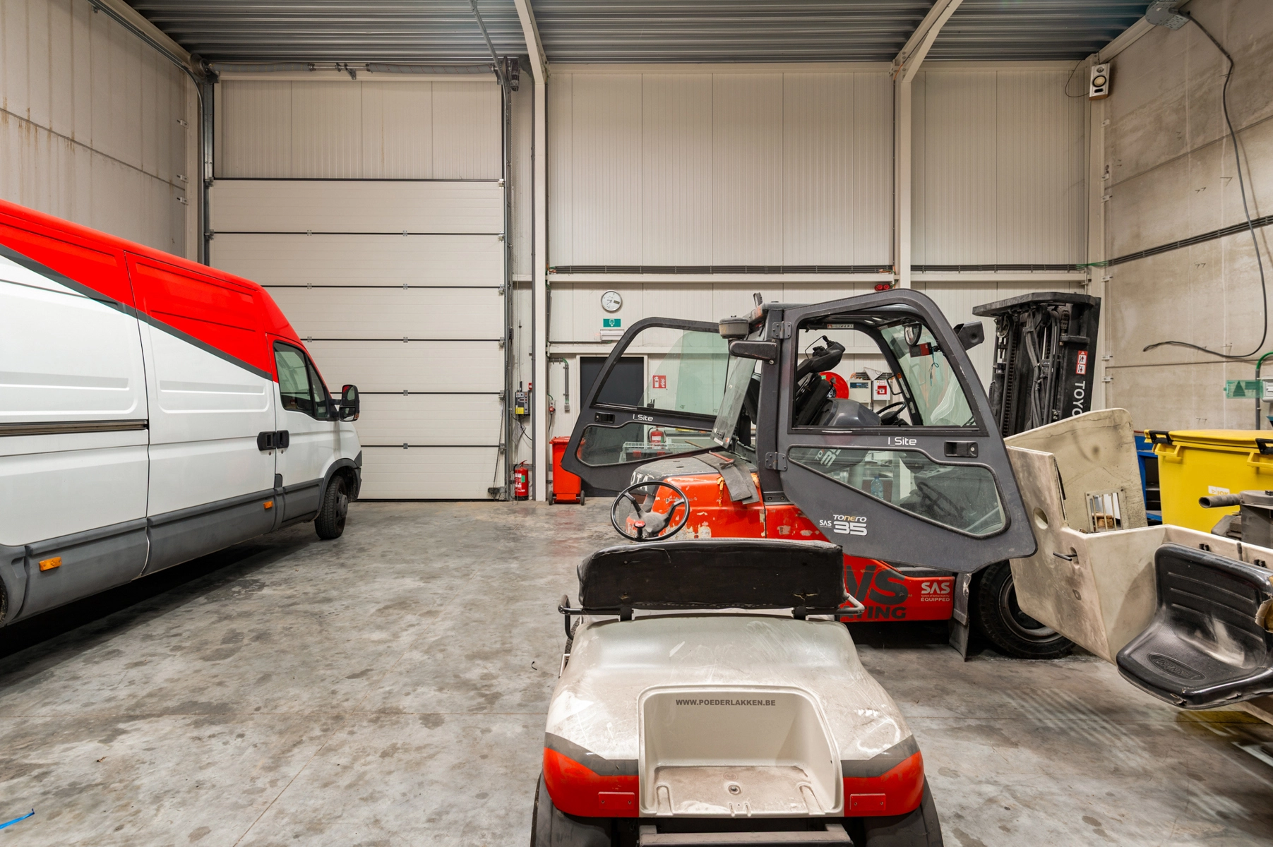 43b65d4669d34aca99b57d4db68a0b1b photo