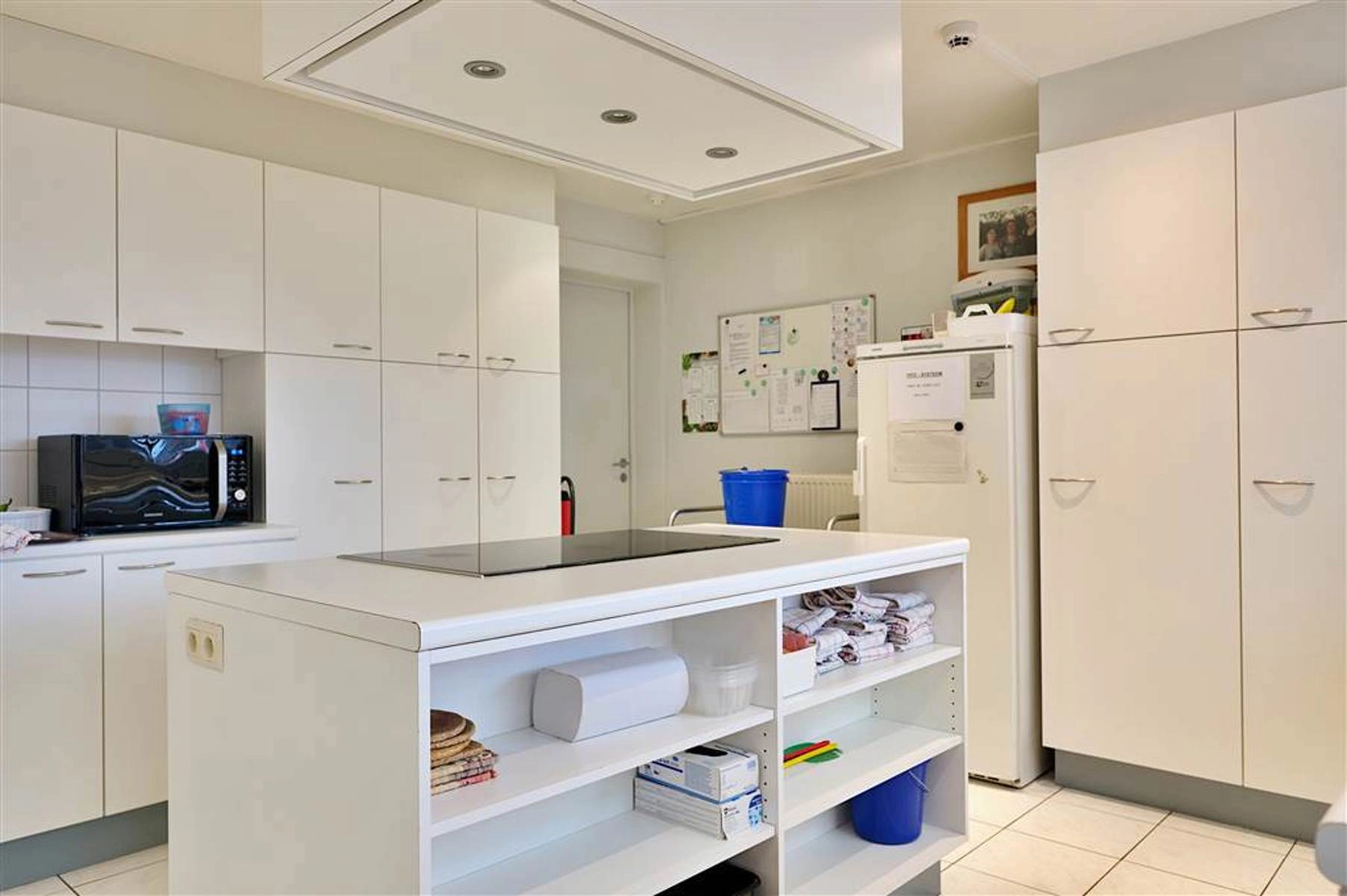 6ae02135fe194300bf796953f4f091f9 photo