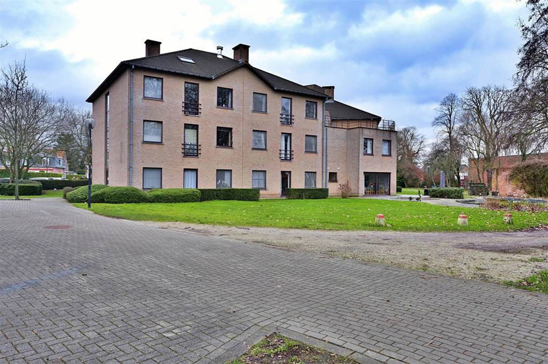 787c167773594da2829a9854283ead95 photo