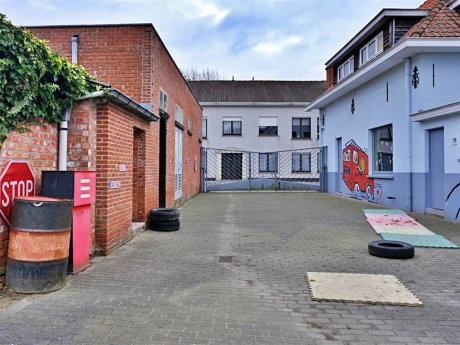 d9770879d3ff449e94c95d11ba60c383 thumbnail