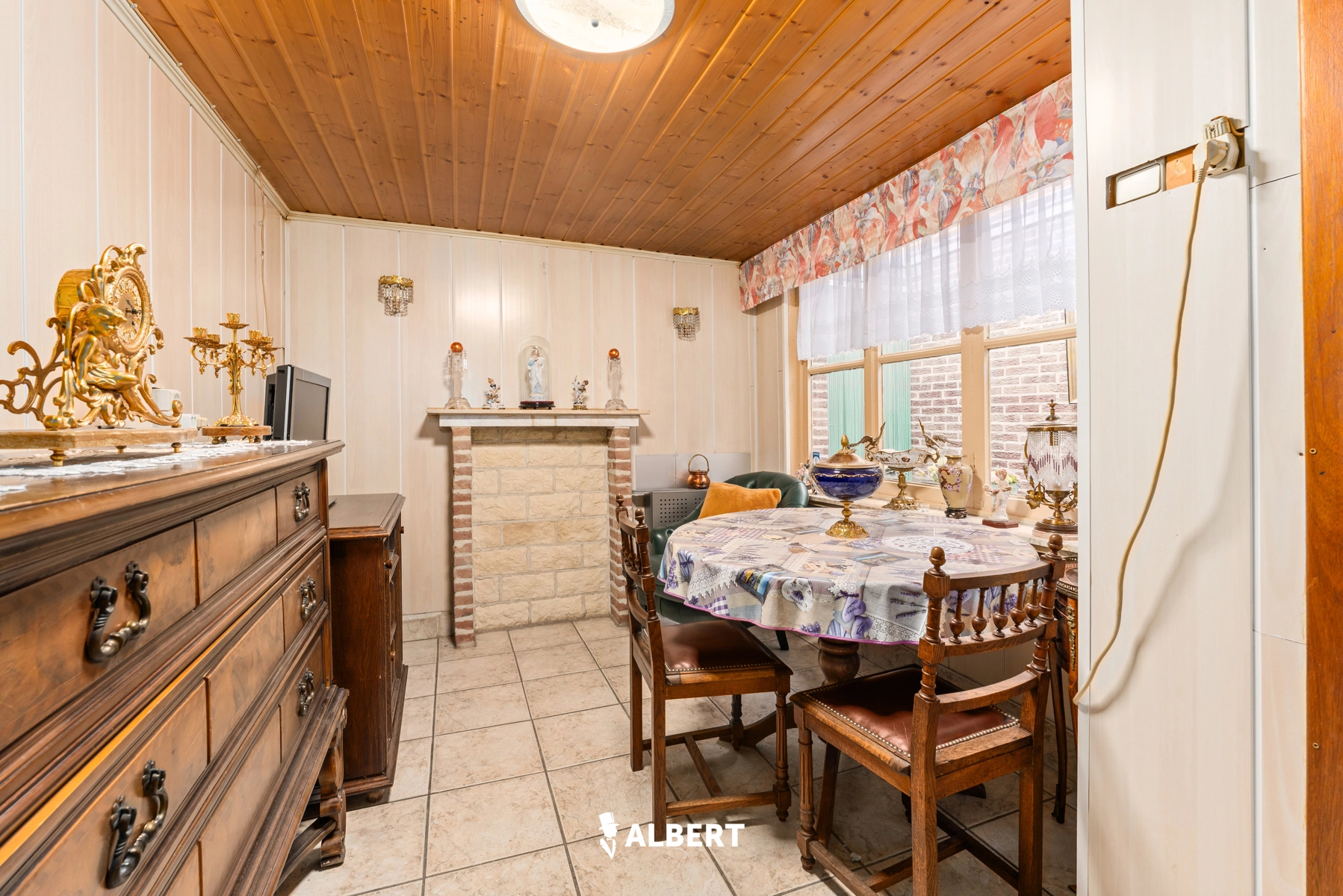 66fb25e290074738a28b8ea0bf421a20 photo