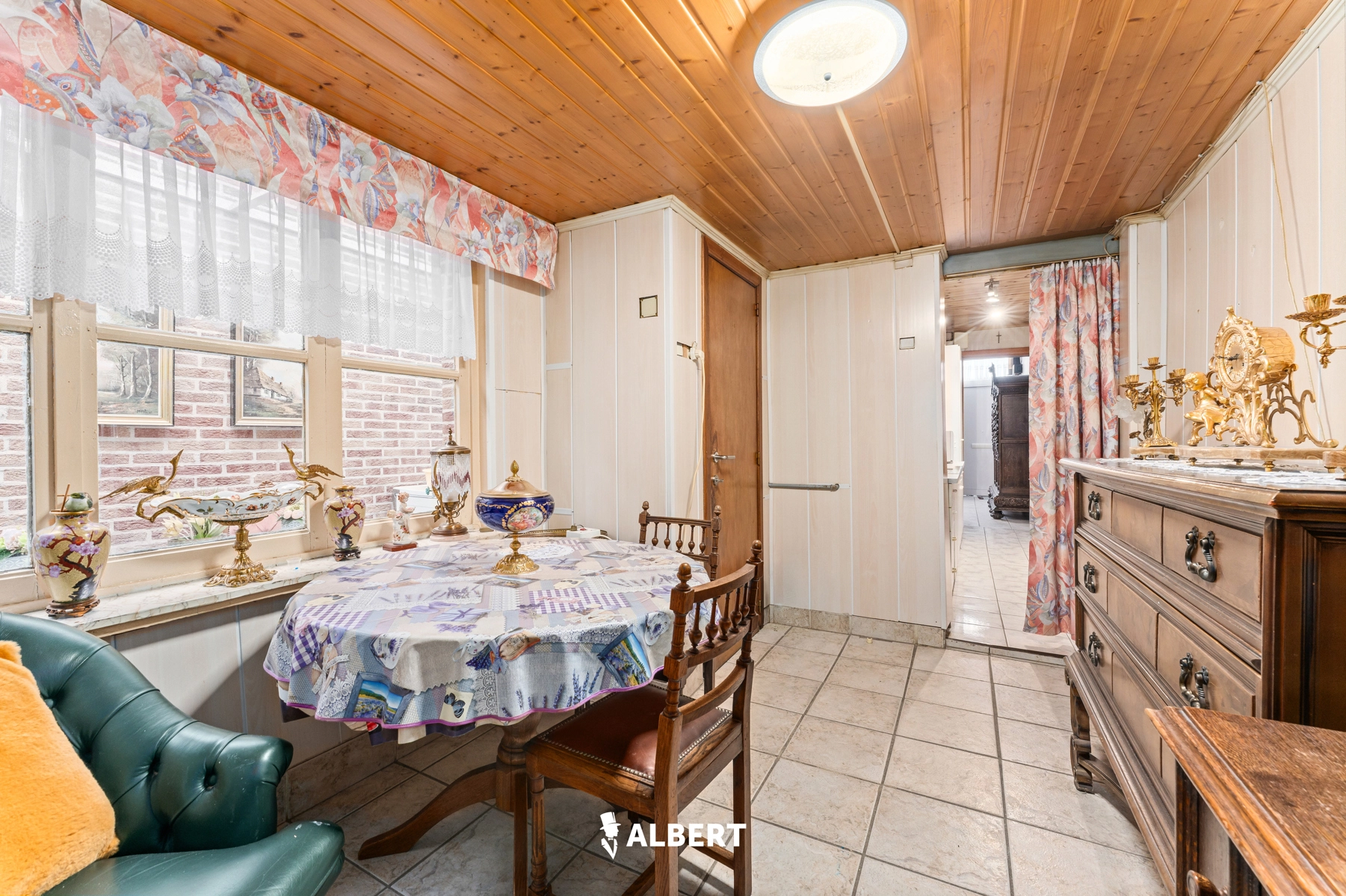 75c3f02cf8e2490087d28776464b3829 photo