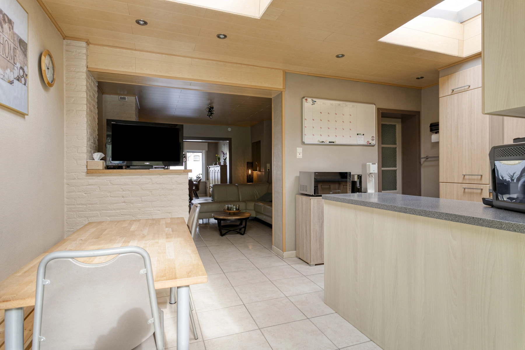 b1f6af87d3684a71bb78703e05fd52d0 photo