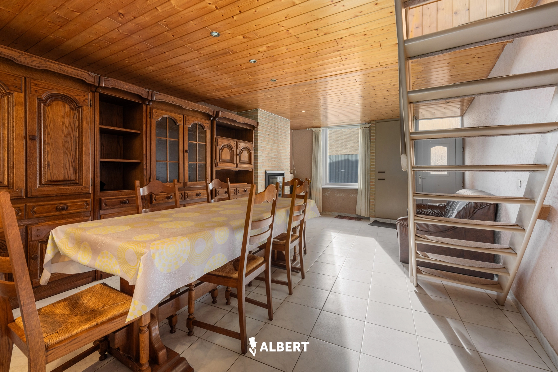 160e6a57222f45e3b0280120232ac7ec photo