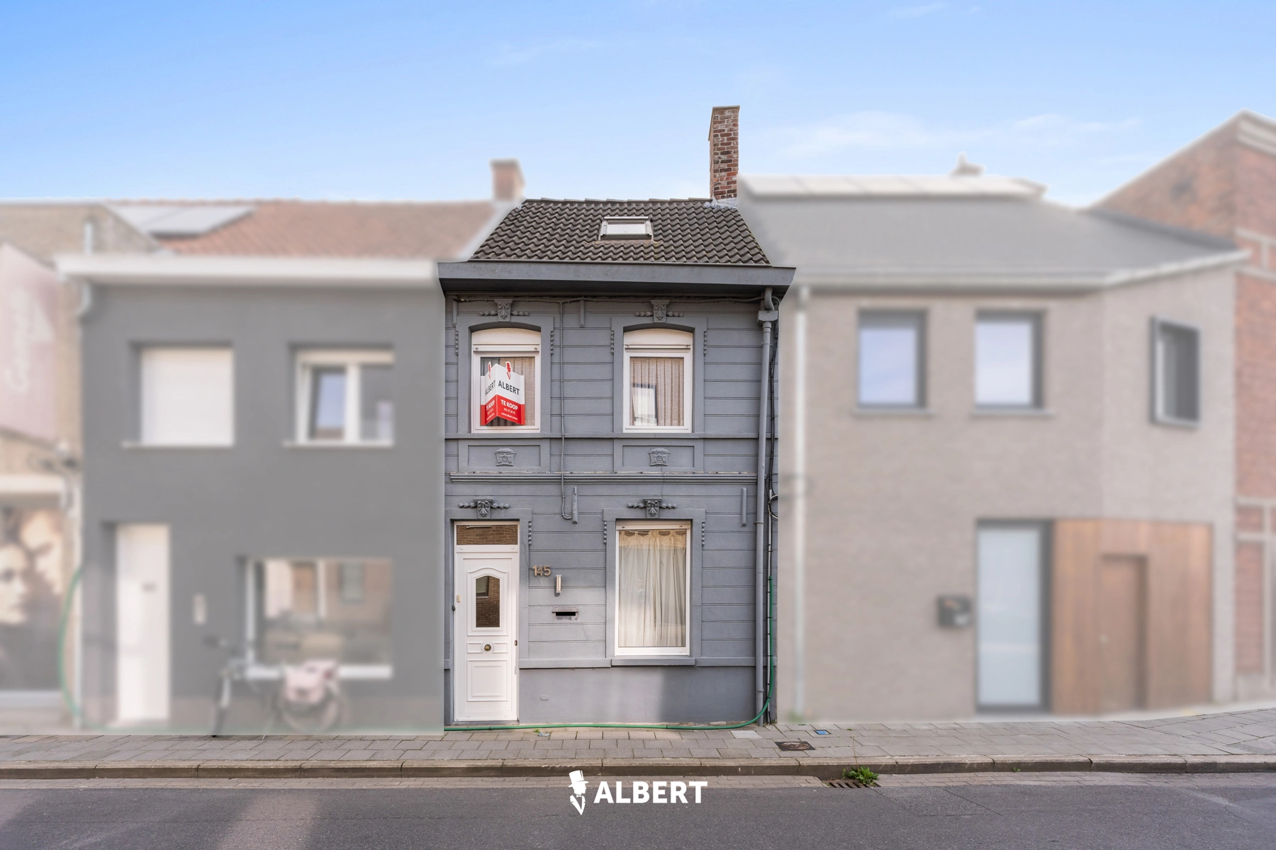 be4324ed73a841da8b621d3eccad987b photo