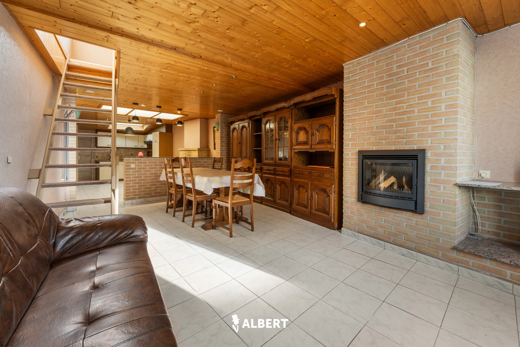 f6a1044ab4eb44fdada16556a669dcb9 photo