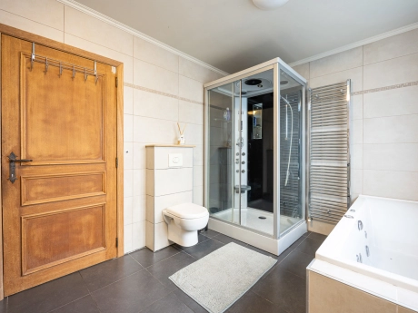 e4f1bbd603ae41429ac6a6c3770fc26f thumbnail