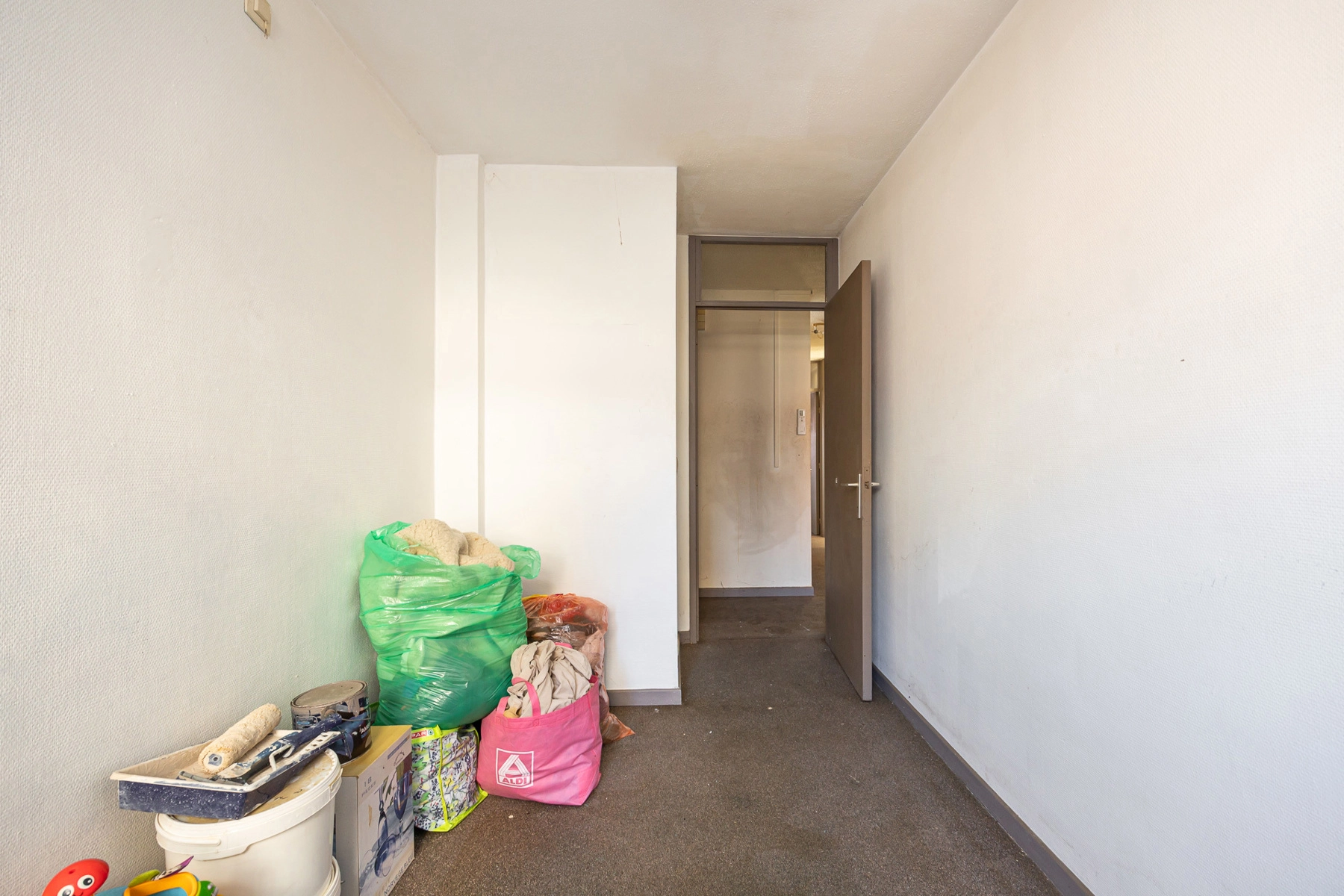 051fe734838a4d3eb75decc52fe013be photo