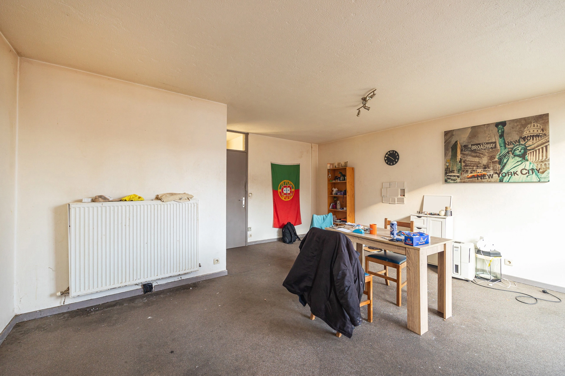 e8d6916f30ec45b18f67e8948d5a6156 photo