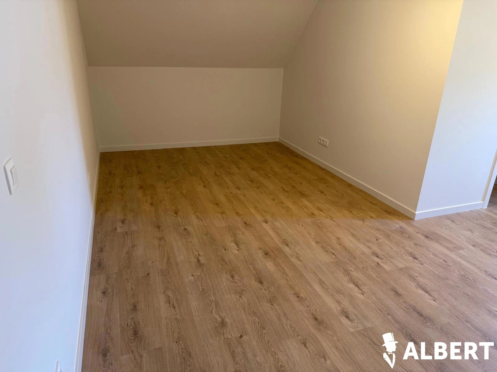 fea30eb4a4b94b64943a9b563ace3d4c photo