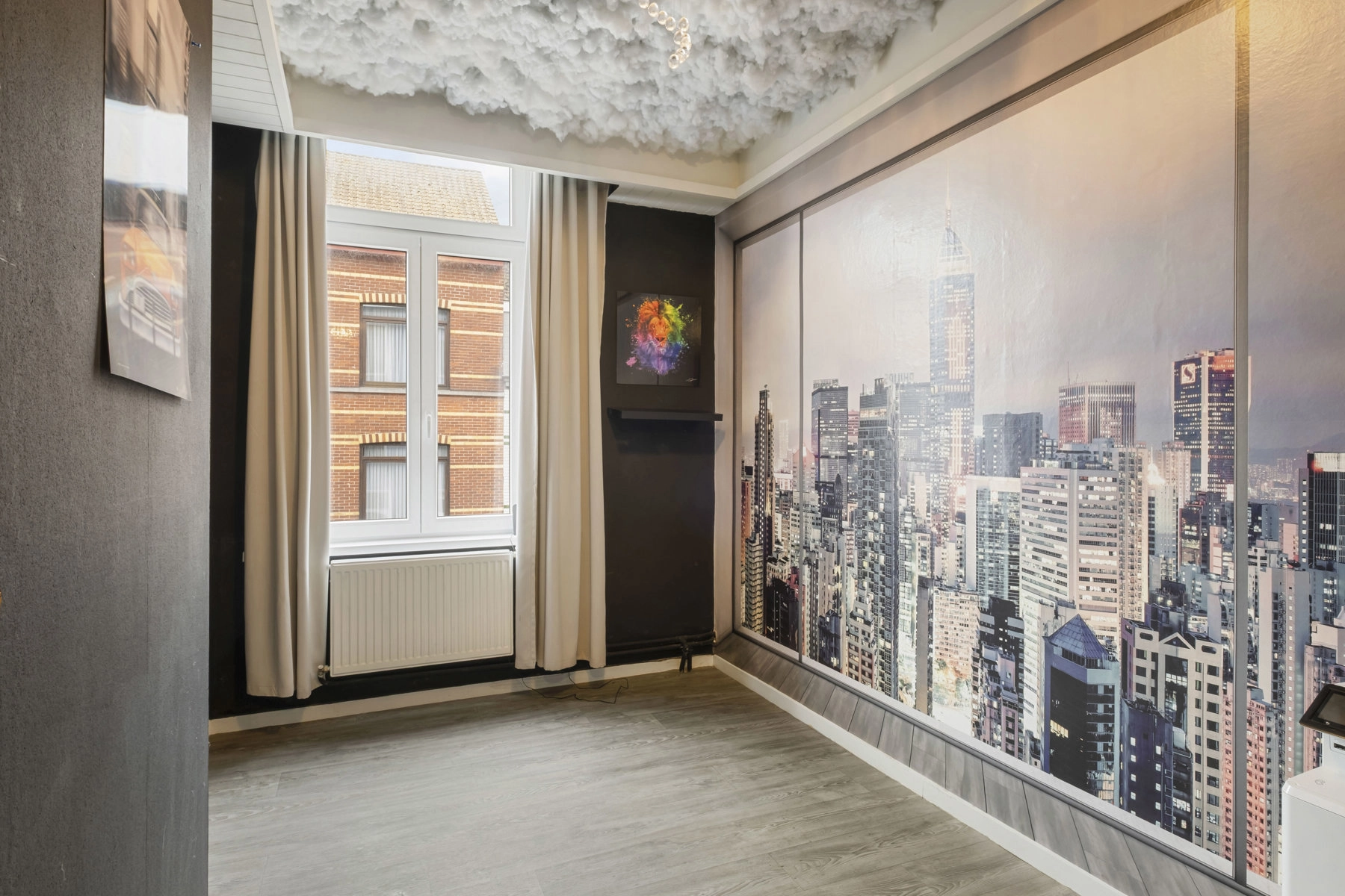 1c06c5002af944a4bd4e4ecd9574e1fa photo