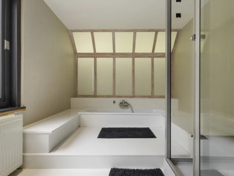 236a8b68d5bc4c7a88354b04a9c6904e thumbnail