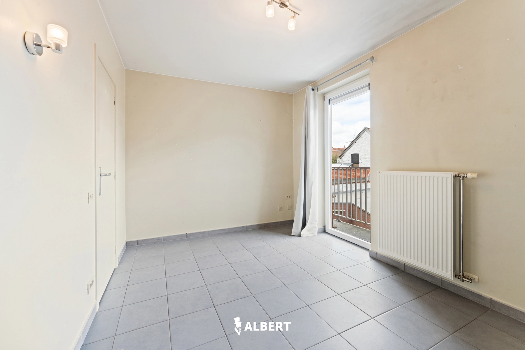 6a897999600e4c1ab0ec38b847e62a23 photo