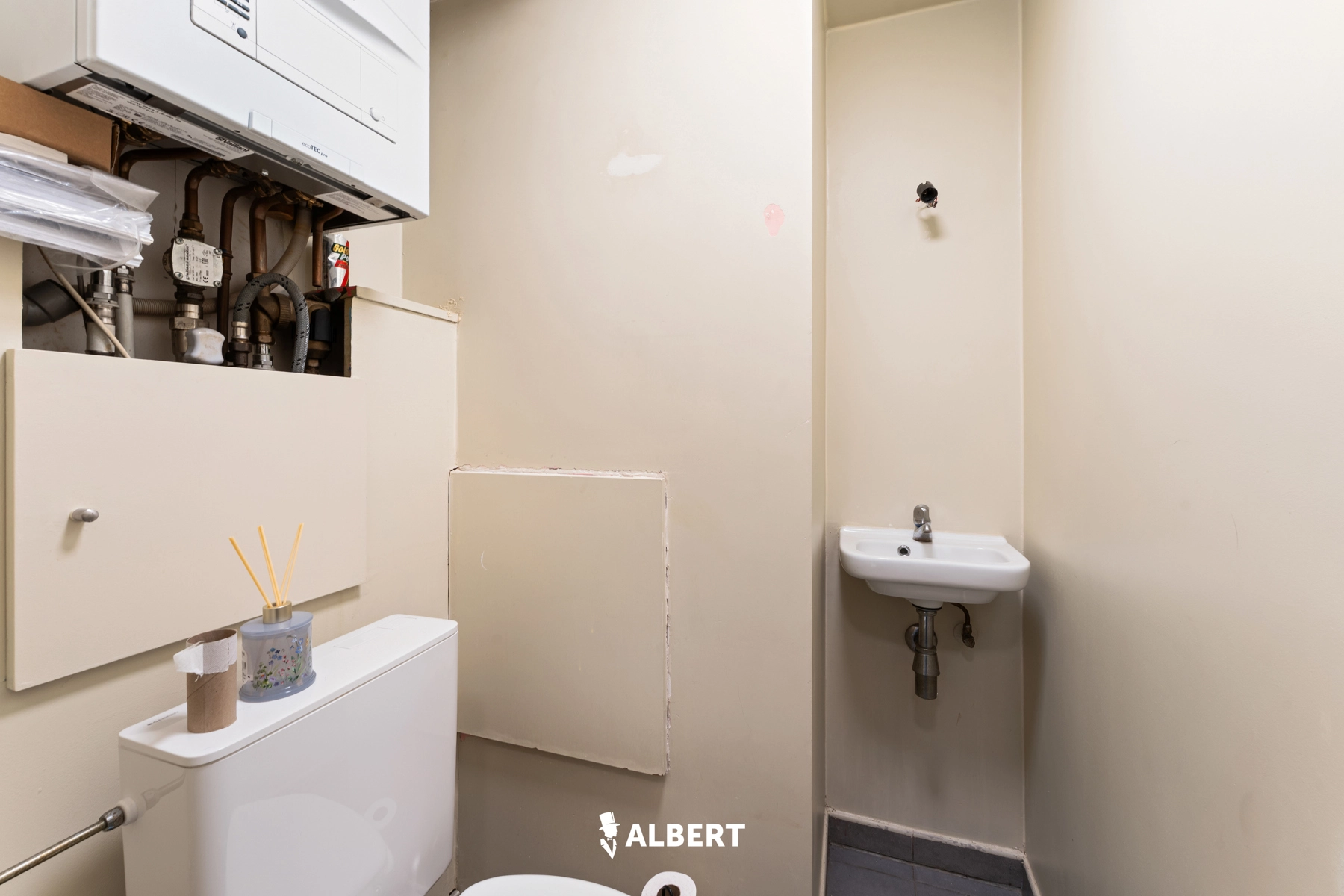 aae671f0cb3c4c6eb5b271fb0a84d6a0 photo