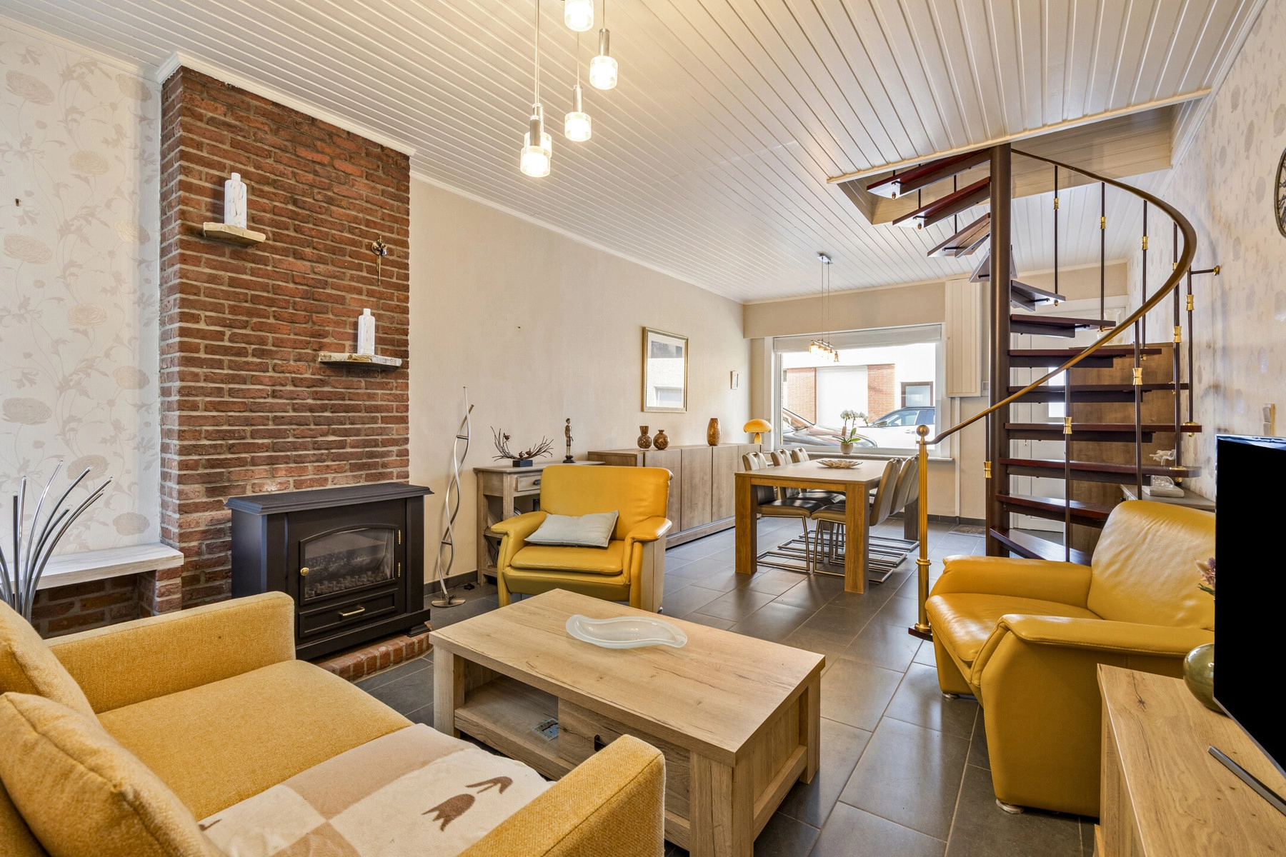 7def61c668194a77bfe363deae622f9d photo