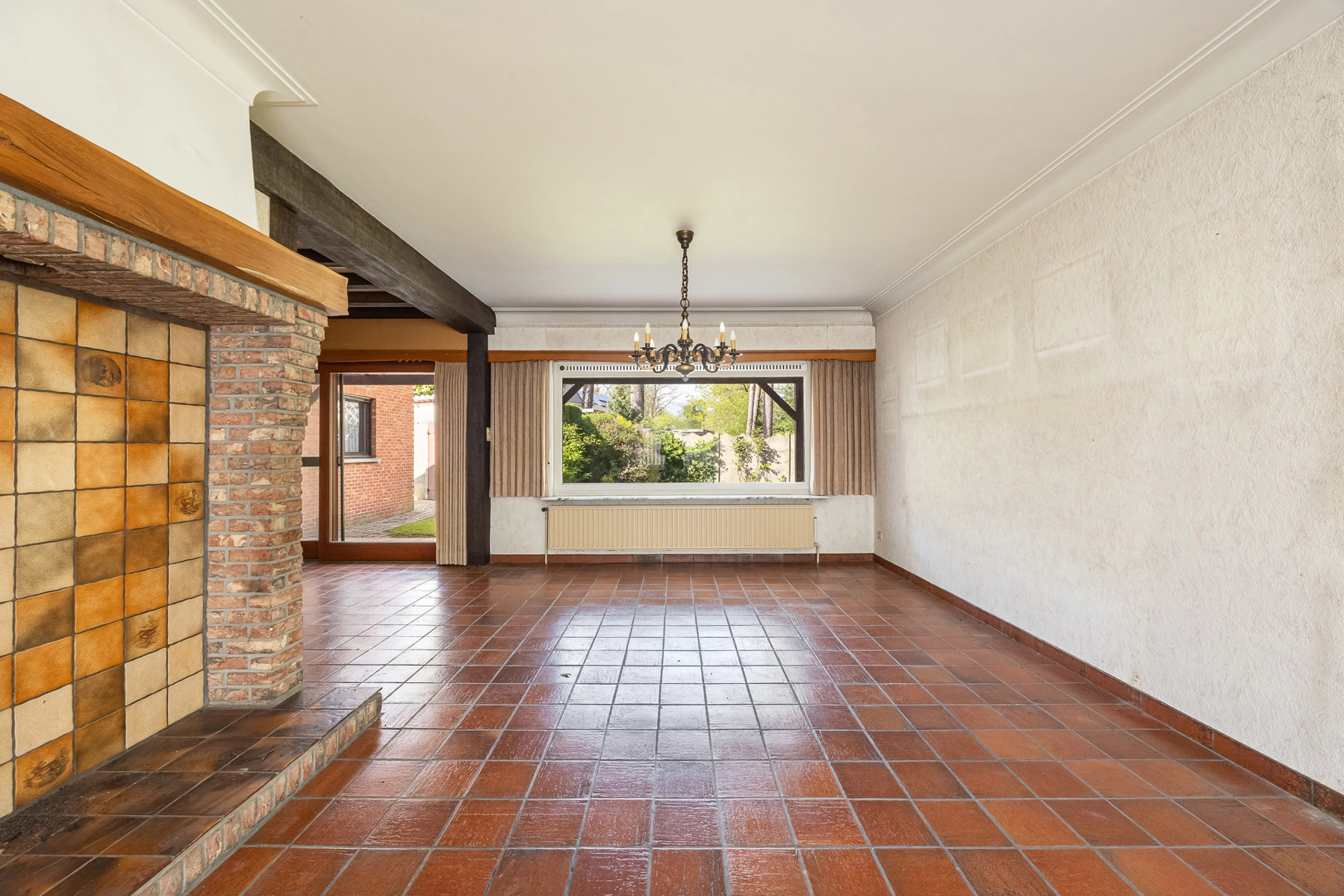 0b21e41d7d984bc3a5c0a242ff735c75 photo