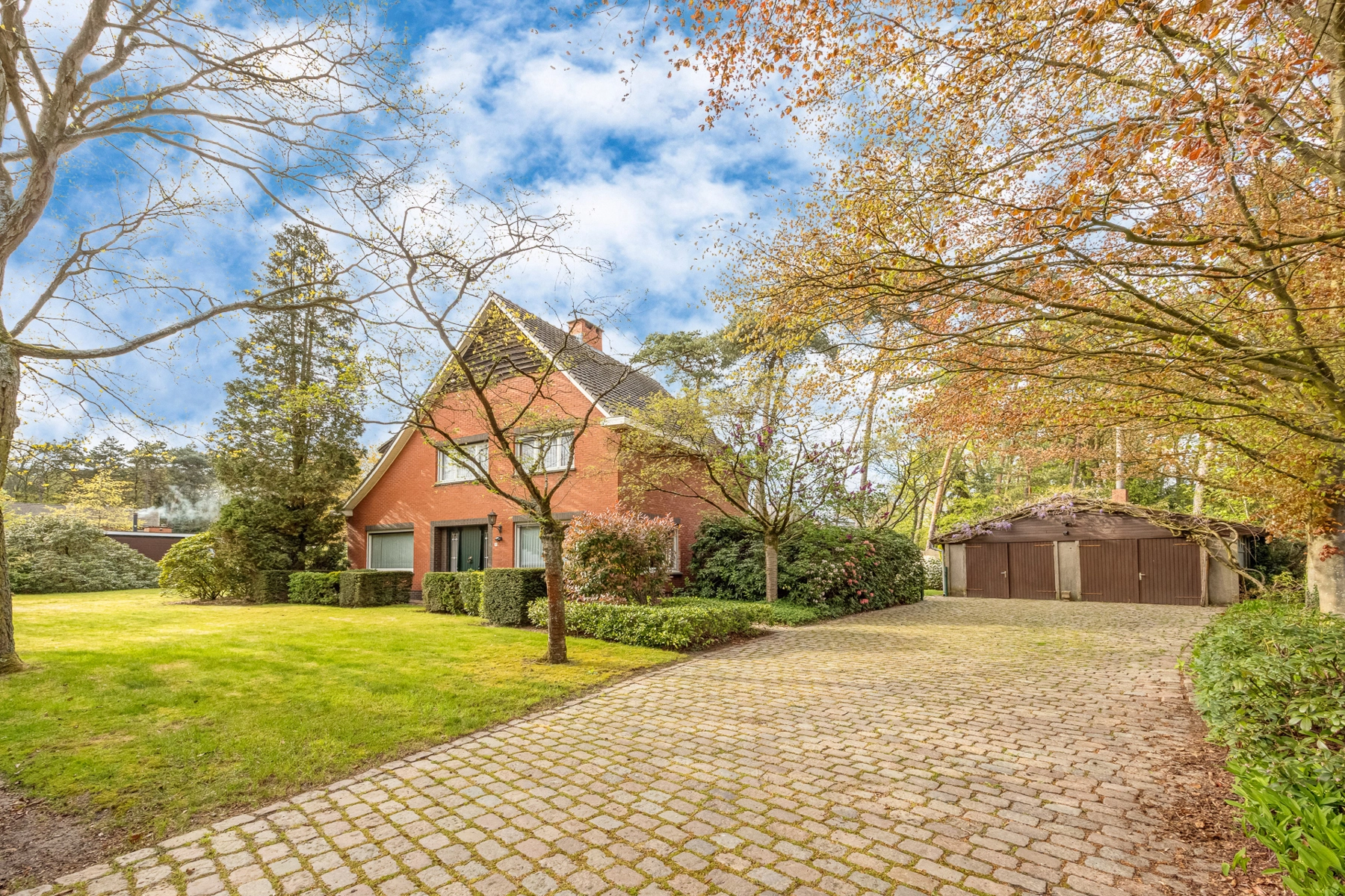 573f4f53aa534c0186c51f52c6df7cf9 photo