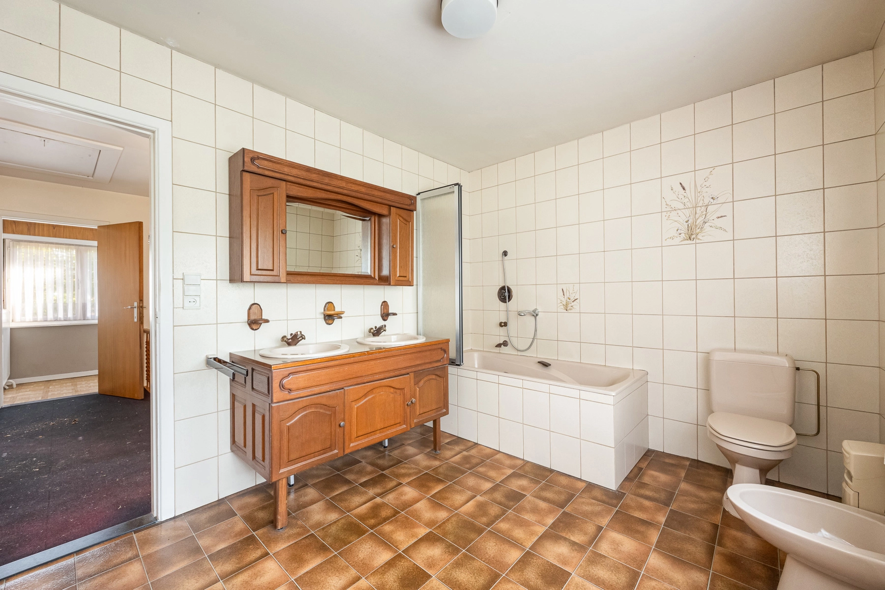 805a7543c93d4a98a45e2eef3a323a02 photo