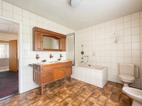 805a7543c93d4a98a45e2eef3a323a02 thumbnail