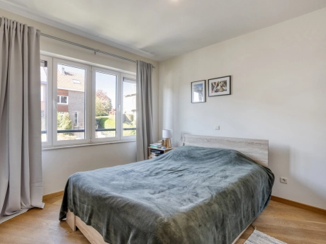 6c3559e0d00e438e80ecda89841956ee thumbnail